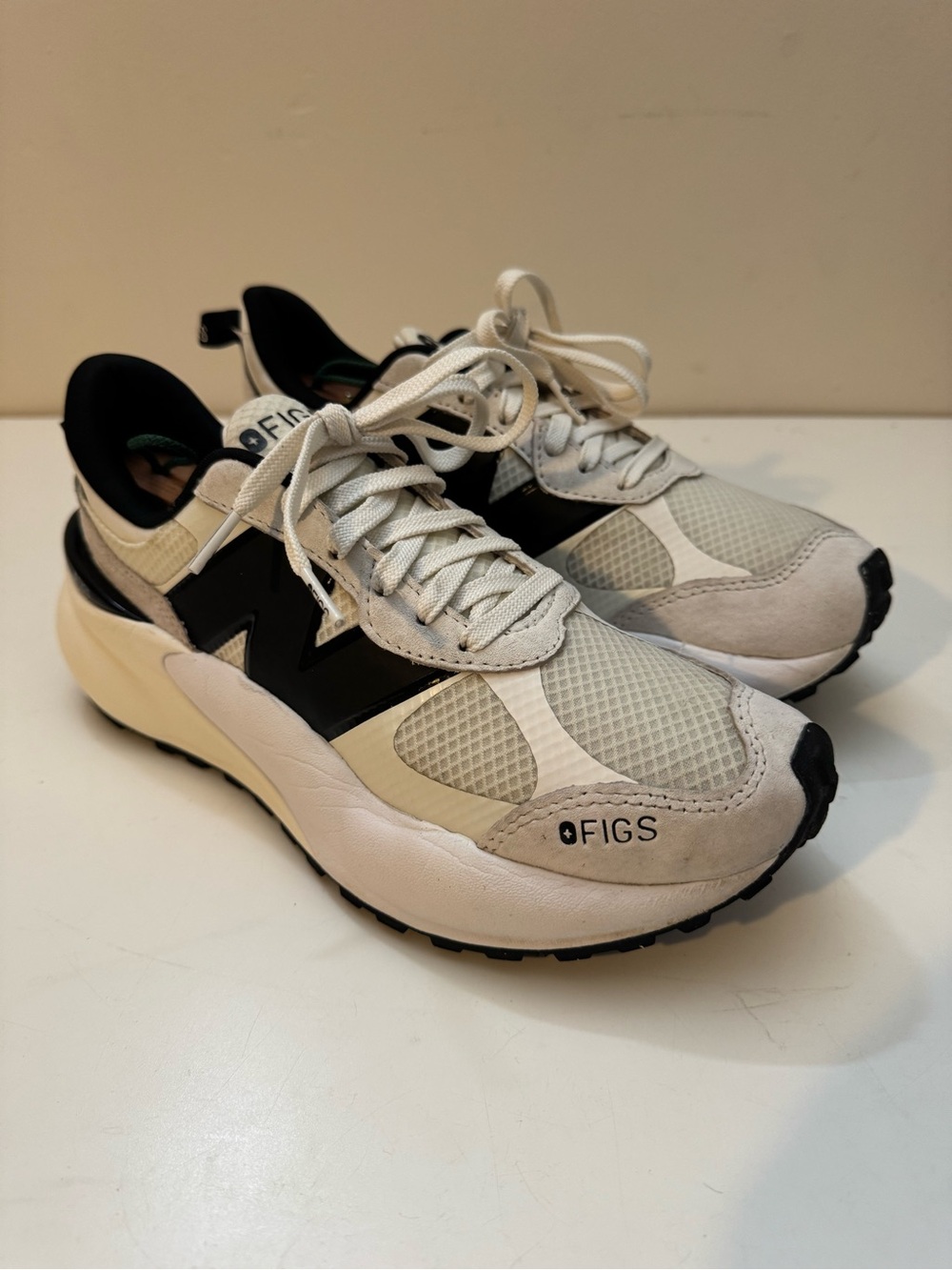 FIGS X New Balance 3447 Cream Black Bone Sneakers Men 6.5 / Women 8